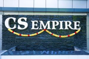 Um certificado, prémio, placa ou documento mostrado em CS EMPIRE