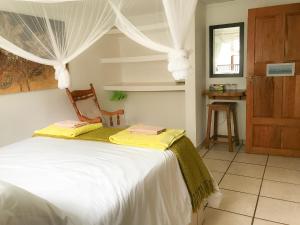 Gallery image of C-Mew Guest House in Praia do Tofo