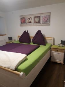 Postel nebo postele na pokoji v ubytování Ferienwohnung Stubenböck