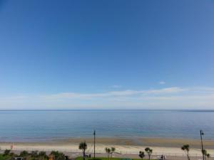 A beach at or near the guesthouse 
