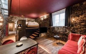 Predel za sedenje v nastanitvi Flurin Suites