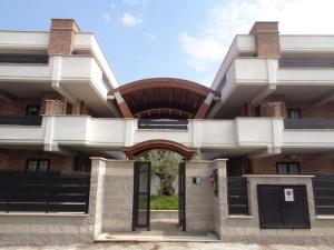 The building in which the holiday home is located