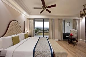 Fortune Select Forest Hill, Kasauli - Member ITC Hotels' Group客房内的一张或多张床位