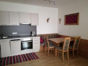 Kuchyň nebo kuchyňský kout v ubytování Ferienwohnung Lechner Daniel