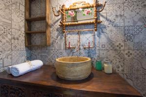 Ванна кімната в Eleonas Giovani Master
