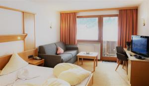 Μια τηλεόραση ή/και κέντρο ψυχαγωγίας στο Hotel Sabine