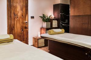 Posteľ alebo postele v izbe v ubytovaní Hotel Stary