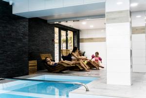 Hostia v ubytovaní dask resort