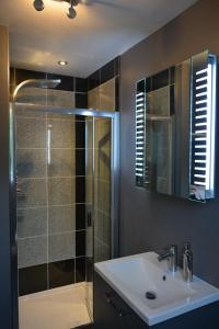 A bathroom at Appin House 