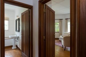 KoslandaにあるThe Planters Houseの廊下 +54枚の写真