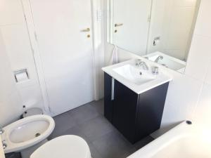 Ett badrum på Luminous Apartment in Recoleta