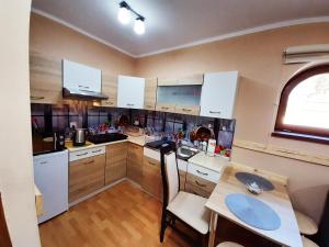 Kuchyňa alebo kuchynka v ubytovaní APARTAMENT ELIZABETH