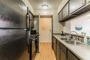 Newly Renovated Flat in the Heart of Midland!