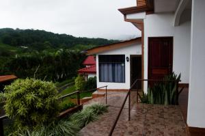 Photo de la galerie de l'établissement Hotel Cielo Azul Resort, à Tilarán