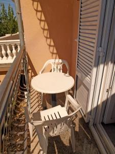 Balkón nebo terasa v ubytování Apartments Jelka
