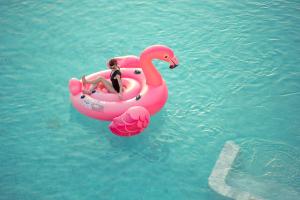 สระว่ายน้ำที่อยู่ใกล้ ๆ หรือใน Veranda Resort Pattaya - MGallery Collection