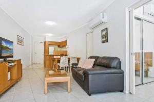 1 Bedroom - Private Managed Seaforth Resort - Pool and Beach - Alex的休息区