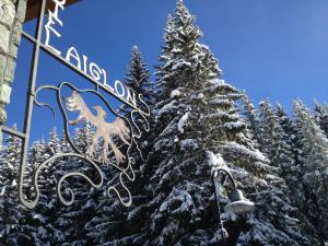 Hotel L' Aiglon að vetri til