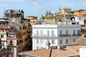 Gallery image of Crispi Luxury Apartments - My Extra Home in Rome