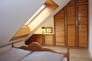 Postel nebo postele na pokoji v ubytování Mitten in Braunlage mit tollem Ausblick