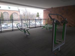 Posilňovňa alebo fitness centrum v ubytovaní Apartament 53 Długie Ogrody Gdańsk