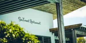 Sertifikat, penghargaan, tanda, atau dokumen yang dipajang di Hotel Chalets Chamarel