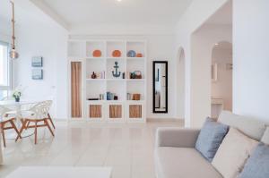 Posezení v ubytování Skol Sea Views Apartments + 25 fotografií
