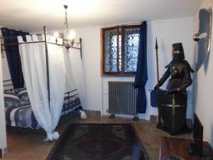 Fotografie z fotogalerie ubytování Château des Aiguilles v destinaci Saint-Rémy-de-Chargnat