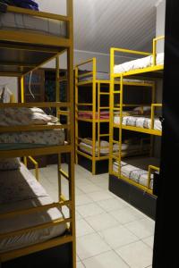 Palanda nebo palandy na pokoji v ubytování Hostel Rota 027 Itacaré