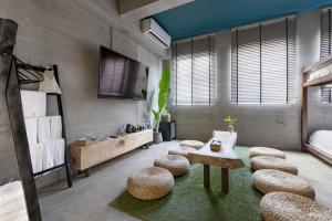 TV a/nebo společenská místnost v ubytování Loft Inn
