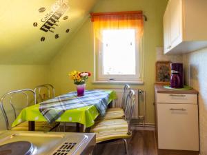 Η κουζίνα ή μικρή κουζίνα στο Ferienwohnung Familie Schmidt