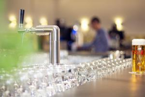 Holiday Inn - the niu, Mesh Stuttgart Messe by IHG酒吧或休息區