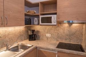 Dapur atau dapur kecil di Ferienhaus Franz