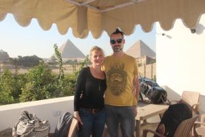 Gestir sem dvelja á Farida Pyramids Boutique Hotel