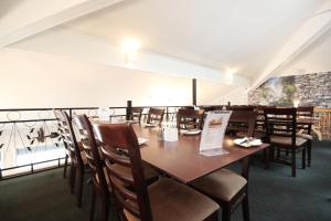 Posezení v ubytování Napoli Resturant & Hotell AS