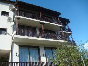 A balcony or terrace at Family Hotel and Restaurant Plamena