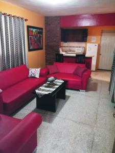
A seating area at Temptation Apartamentos Amueblados.
