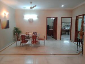Fotografie z fotogalerie ubytování Pamposh Guest House, Gurgaon v destinaci Gurgáon