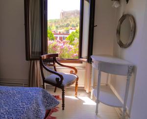 Postelja oz. postelje v sobi nastanitve Hotel Kalehan