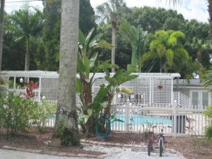 Der Swimmingpool an oder in der Nähe von Pirates Pointe Resort