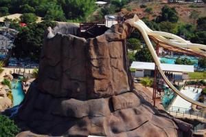 A piscina localizada em Piazza DiRoma Caldas Novas ou nos arredores
