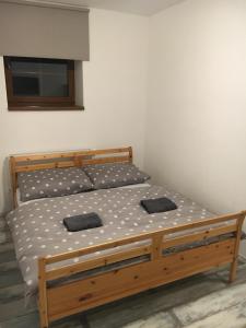 Postel nebo postele na pokoji v ubytování Portus Apartment