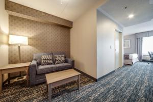 Istumisnurk majutusasutuses Monte Carlo Inn Brampton