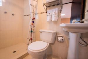 Koupelna v ubytování Mayu Boutique Hotel