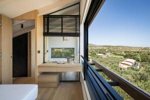 A balcony or terrace at OPENNESS House by the sea
