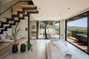 A balcony or terrace at OPENNESS House by the sea
