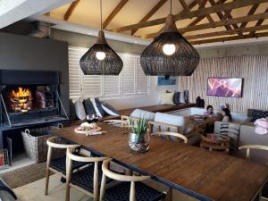 Gallery image of Troon Beach Cottage Hermanus in Hermanus