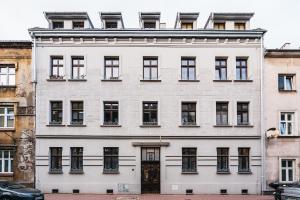 Budova, v ktorej sa apartmán nachádza