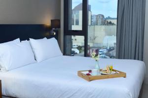 Postel nebo postele na pokoji v ubytování Best Western Ferrat