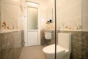 Baðherbergi á An AN Diamond Hotel +24 myndir